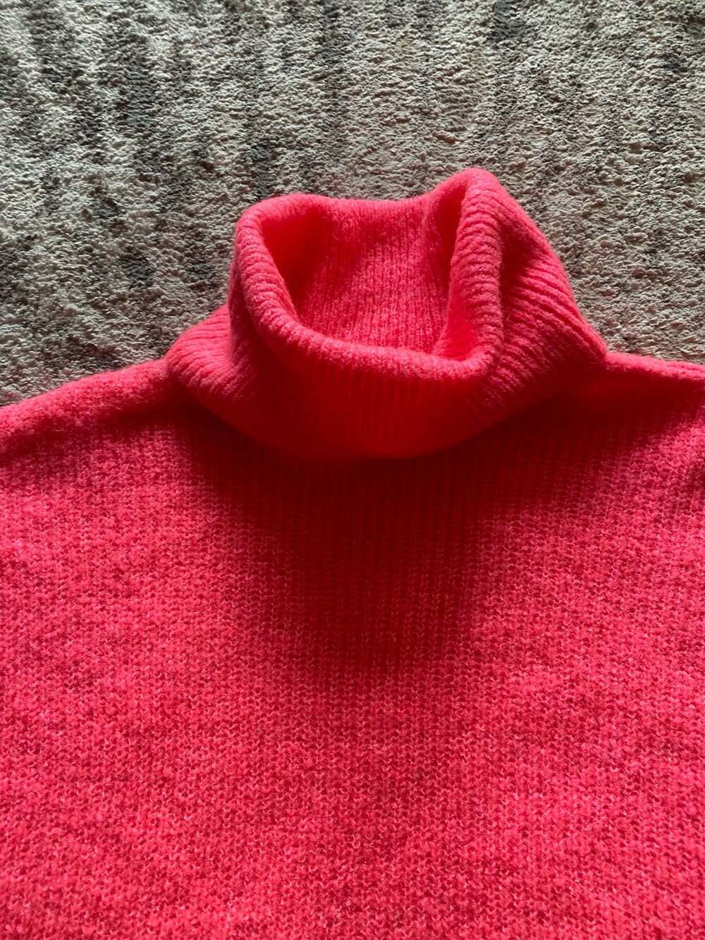 H&M Pink Ribbed Turtleneck Sweater Size M Long Sleeve Knit Pullover